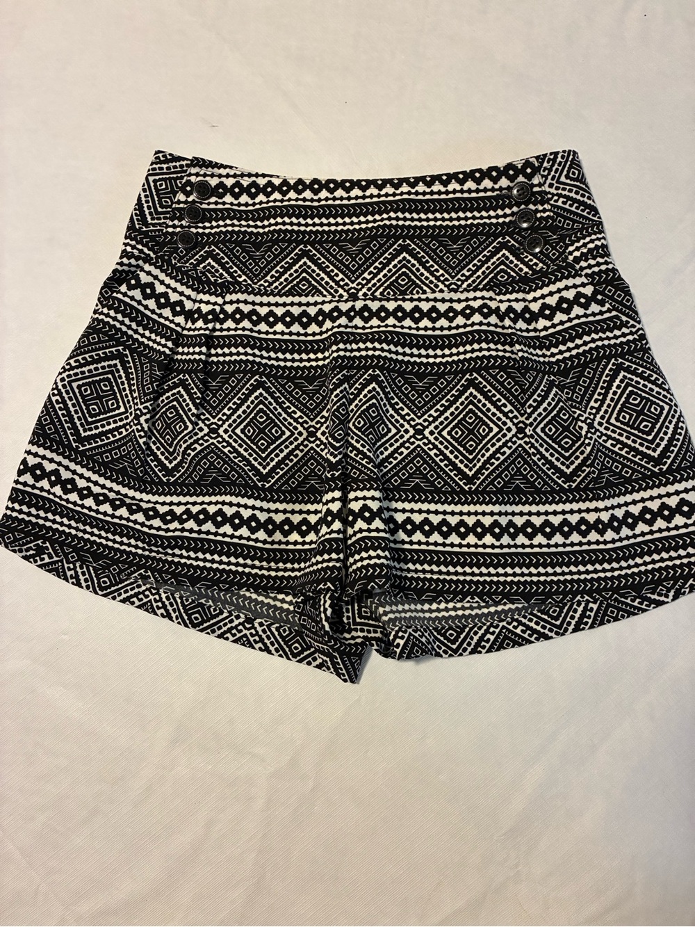 Lucy Love Black & White High-Waist Geometric Shorts